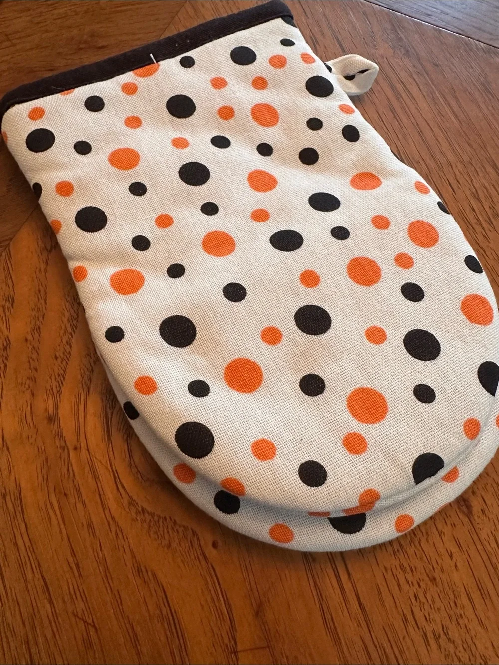 Halloween Kitchen Towel & Oven Mitt Set Orange Black Polka Dot NEW